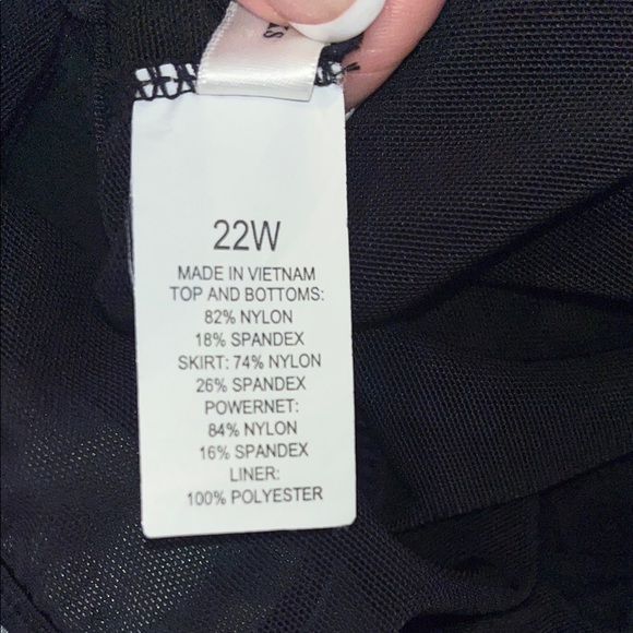 Studio Works One Piece Swimsuit Swim Dress Black Floral Woman Sz 22W NWT - Picture 5 of 6